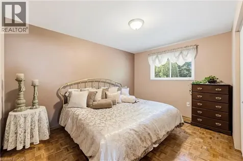 450 Brigadoon Drive Hamilton ON L9C 6E4