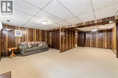 450 Brigadoon Drive Hamilton ON L9C 6E4