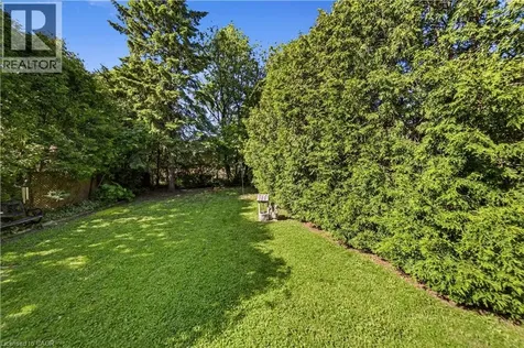 450 Brigadoon Drive Hamilton ON L9C 6E4