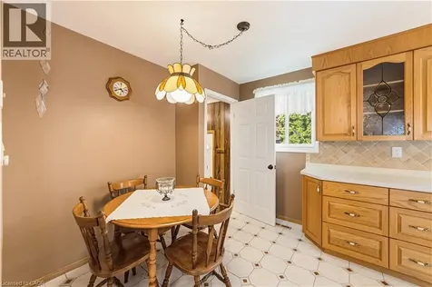 450 Brigadoon Drive Hamilton ON L9C 6E4