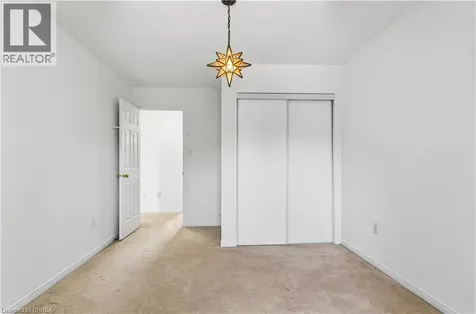 36 Hollinrake Avenue Brantford ON N3T 0B6