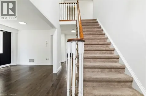 36 Hollinrake Avenue Brantford ON N3T 0B6