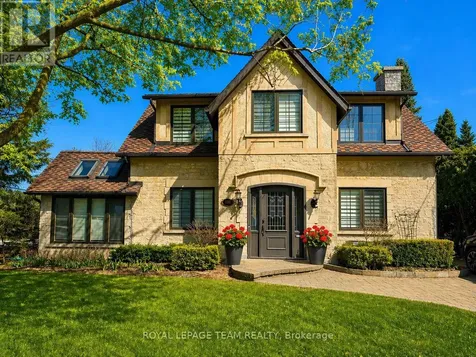 139 Pleasant Park Road Ottawa ON K1H 5M4