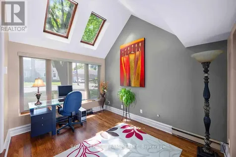 139 Pleasant Park Road Ottawa ON K1H 5M4