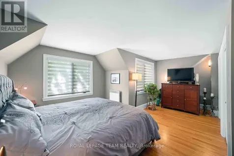 139 Pleasant Park Road Ottawa ON K1H 5M4