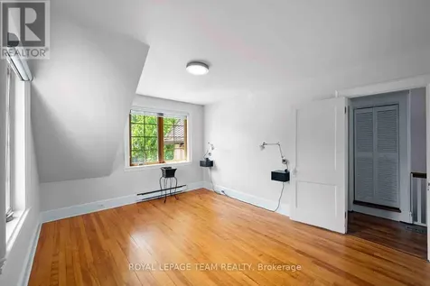 139 Pleasant Park Road Ottawa ON K1H 5M4