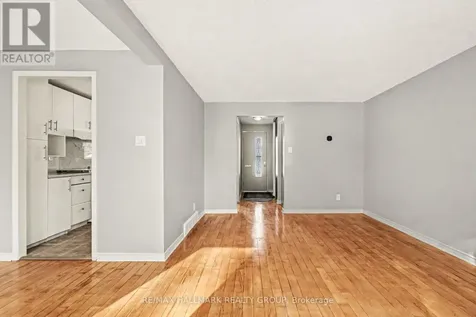 7846 Jeanne D'arc Boulevard Ottawa ON K1C 2E9