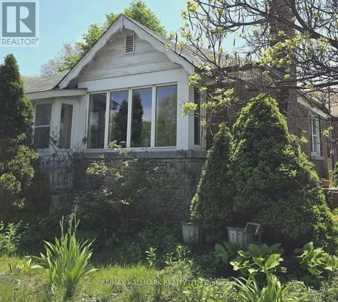115 Lankin Boulevard Toronto (east York) ON M4J 4X2