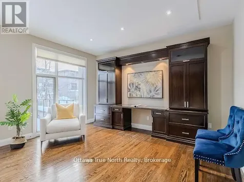 105 Black Maple Private Ottawa ON K1M 0J3