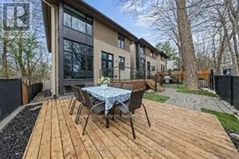 105 Black Maple Private Ottawa ON K1M 0J3