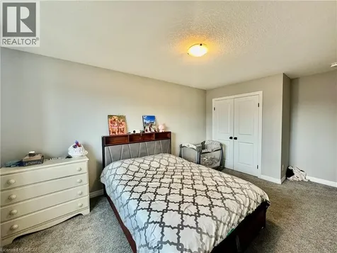 162 Otterbein Road Kitchener ON N2B 0A8