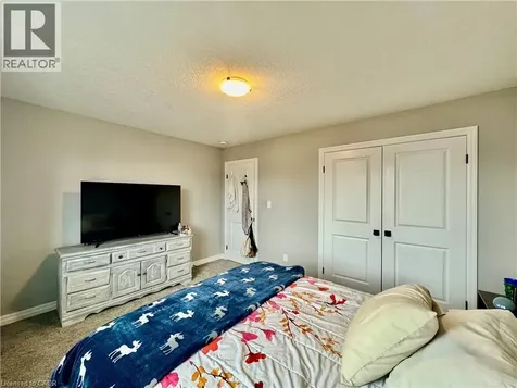 162 Otterbein Road Kitchener ON N2B 0A8