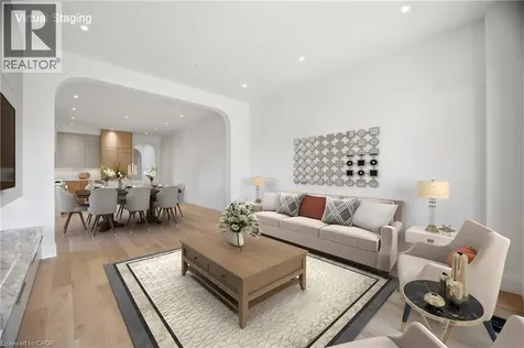 40 Maple Avenue North Mississauga ON L5H 2S1