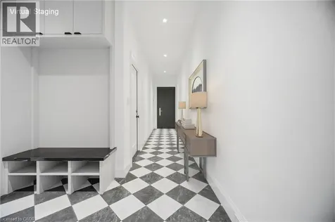 40 Maple Avenue North Mississauga ON L5H 2S1