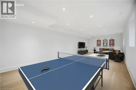 40 Maple Avenue North Mississauga ON L5H 2S1