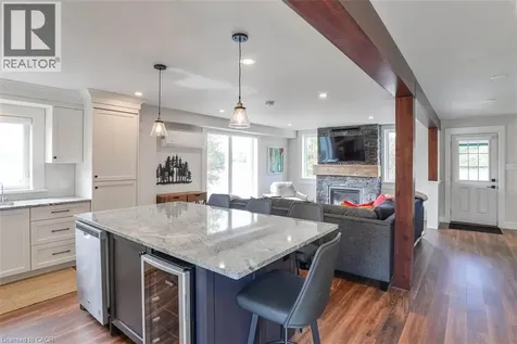 1021 Marina Road Huntsville ON P1H 2J6