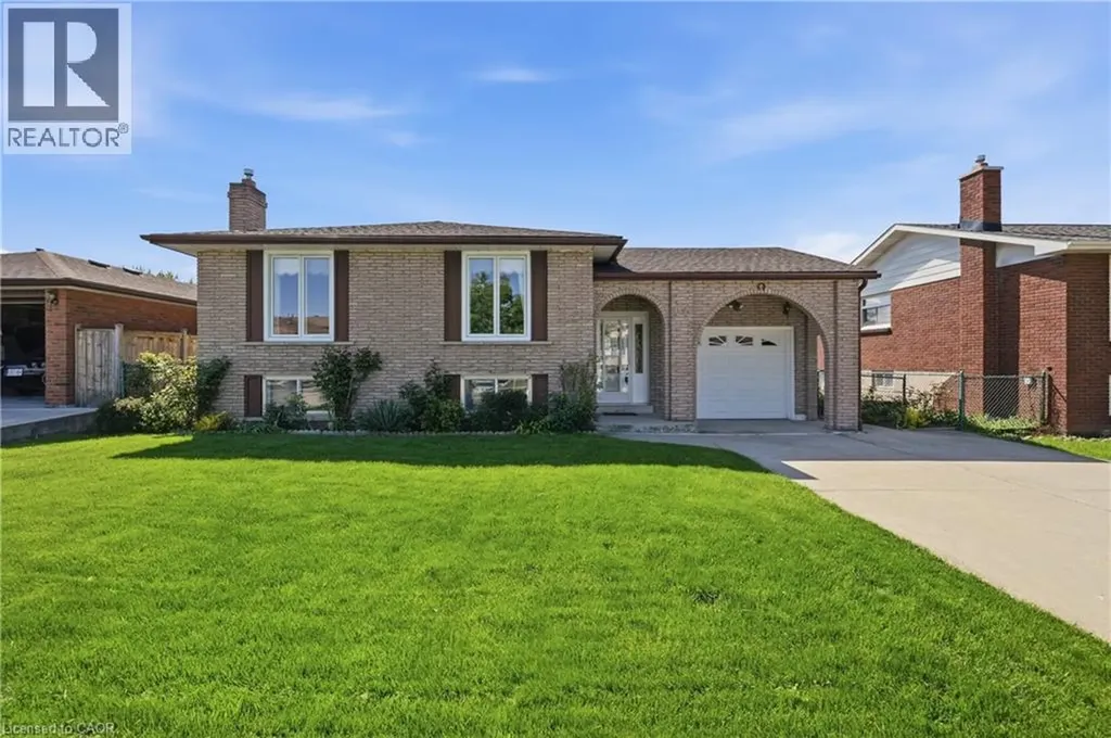 64 Eastbury Drive Stoney Creek ON L8E 2V4