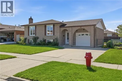 64 Eastbury Drive Stoney Creek ON L8E 2V4