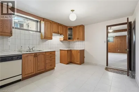 64 Eastbury Drive Stoney Creek ON L8E 2V4