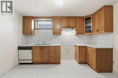64 Eastbury Drive Stoney Creek ON L8E 2V4