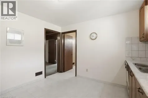 64 Eastbury Drive Stoney Creek ON L8E 2V4