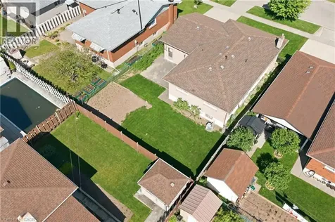 64 Eastbury Drive Stoney Creek ON L8E 2V4