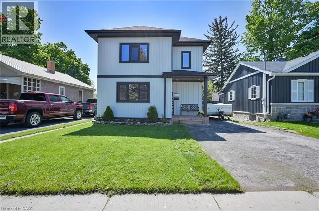 15 Manchester Street Cambridge ON N1R 1R5