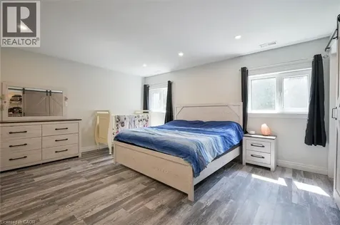 15 Manchester Street Cambridge ON N1R 1R5