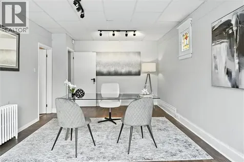 1047 Main Street East Hamilton ON L8M 1N5