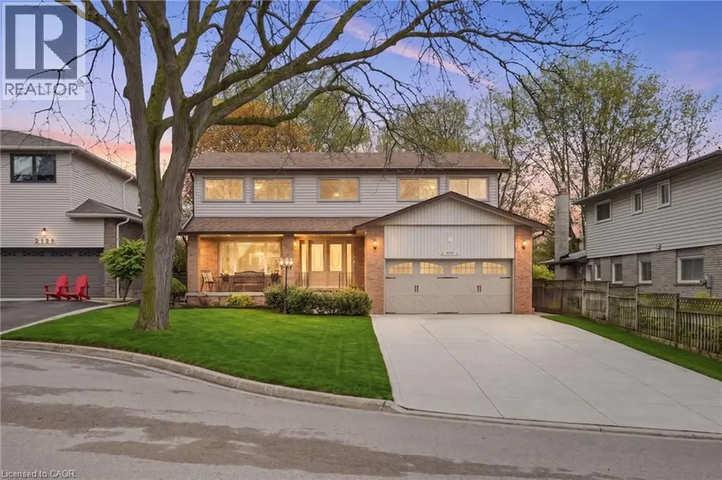 2127 Larabee Court Burlington ON L7P 3S3