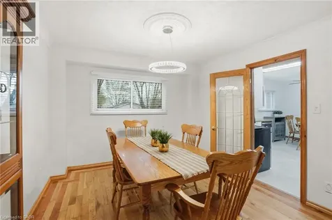 2127 Larabee Court Burlington ON L7P 3S3