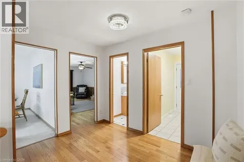 2127 Larabee Court Burlington ON L7P 3S3