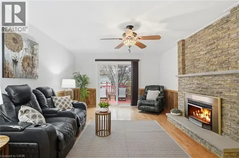2127 Larabee Court Burlington ON L7P 3S3