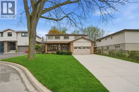 2127 Larabee Court Burlington ON L7P 3S3