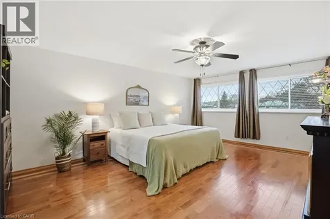 2127 Larabee Court Burlington ON L7P 3S3