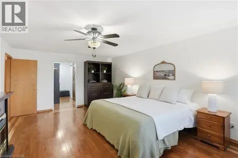 2127 Larabee Court Burlington ON L7P 3S3
