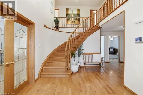 2127 Larabee Court Burlington ON L7P 3S3