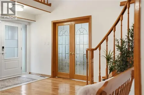 2127 Larabee Court Burlington ON L7P 3S3