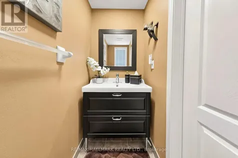 23 Natale Court Bradford West Gwillimbury (bradford) ON L3Z 3B1