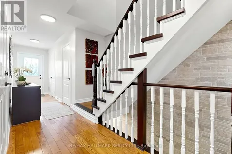 23 Natale Court Bradford West Gwillimbury (bradford) ON L3Z 3B1