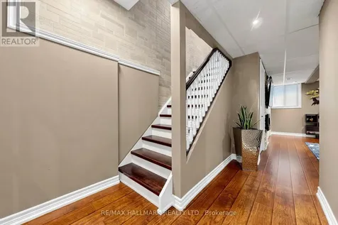 23 Natale Court Bradford West Gwillimbury (bradford) ON L3Z 3B1