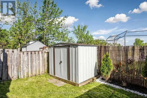 23 Natale Court Bradford West Gwillimbury (bradford) ON L3Z 3B1