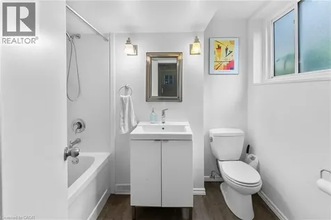 11 Abraham Drive St. Catharines ON L2M 6K7
