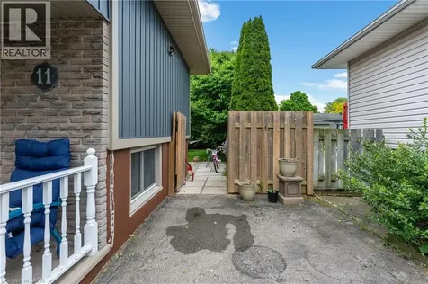 11 Abraham Drive St. Catharines ON L2M 6K7