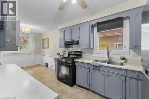 11 Abraham Drive St. Catharines ON L2M 6K7
