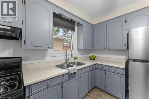 11 Abraham Drive St. Catharines ON L2M 6K7