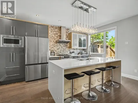 623 Tweedsmuir Avenue West Ottawa ON K1Z 5P4
