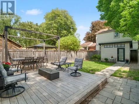 623 Tweedsmuir Avenue West Ottawa ON K1Z 5P4