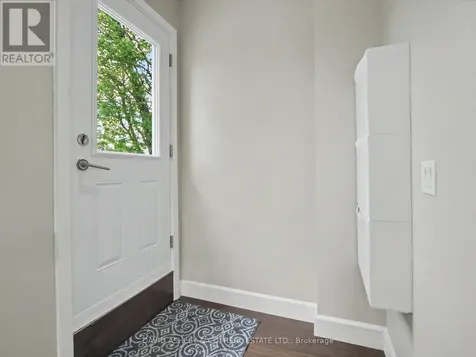 623 Tweedsmuir Avenue West Ottawa ON K1Z 5P4
