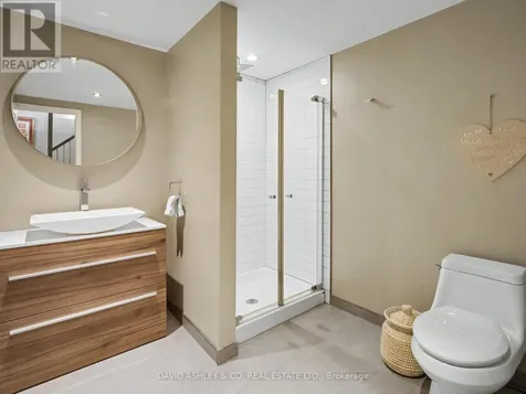 623 Tweedsmuir Avenue West Ottawa ON K1Z 5P4